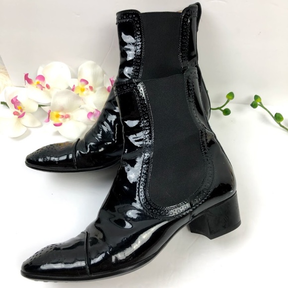 womens black patent leather ankle boots